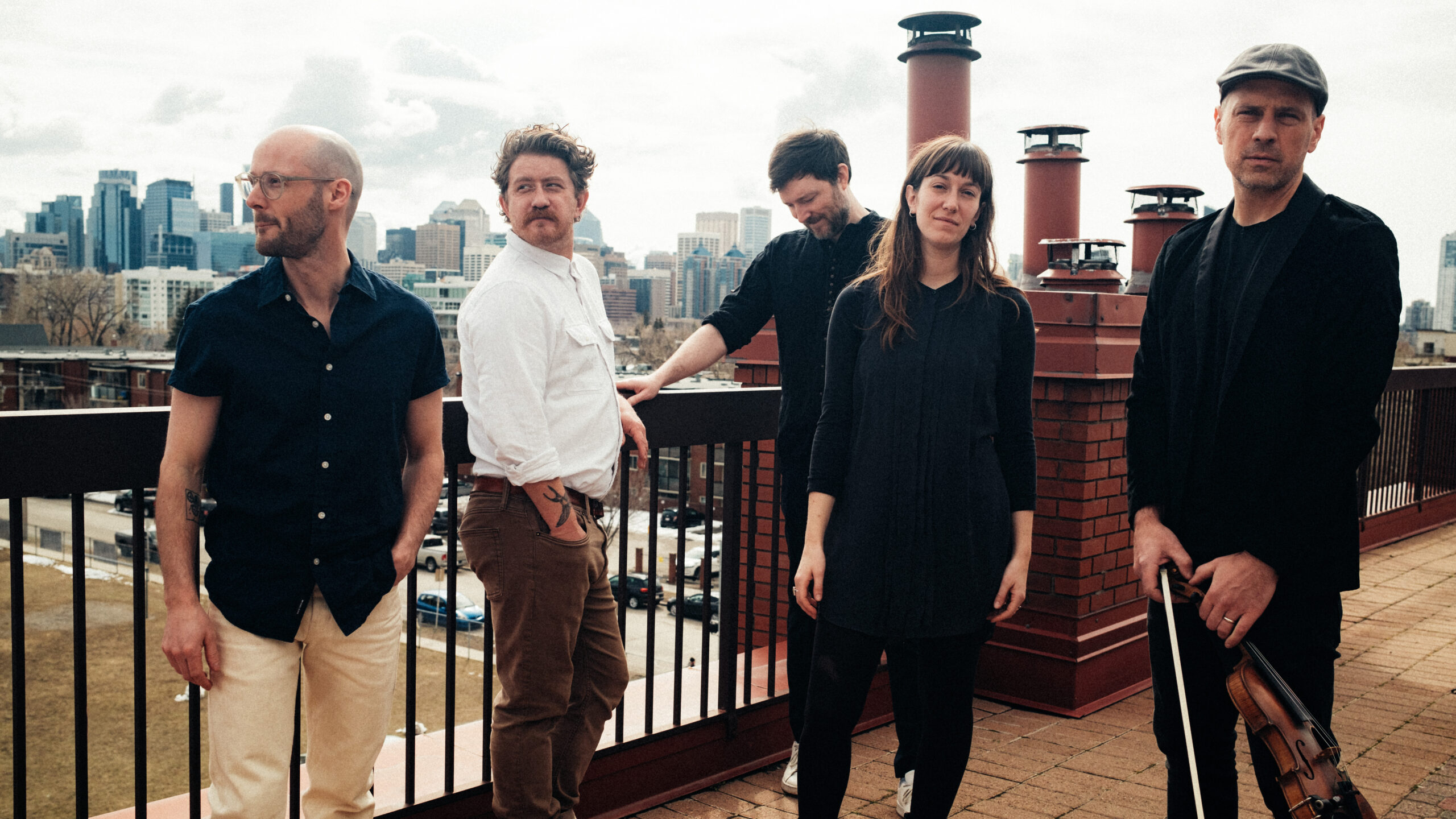 The Fretless feat. Madeleine Roger The Fretless feat. Madeleine Roger